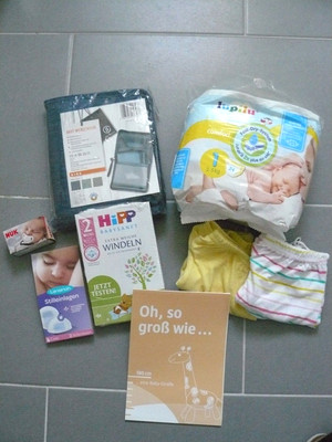 Baby Set 8tlg. Wickeltasche NEU Schnuller 2 Höschen 26 Windeln Messleiste Reise
