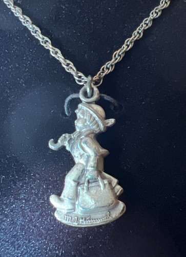 1990 M I Hummel Club Goebel Sterling Silver Merry Wanderer Necklace Jewelry - Picture 3 of 3