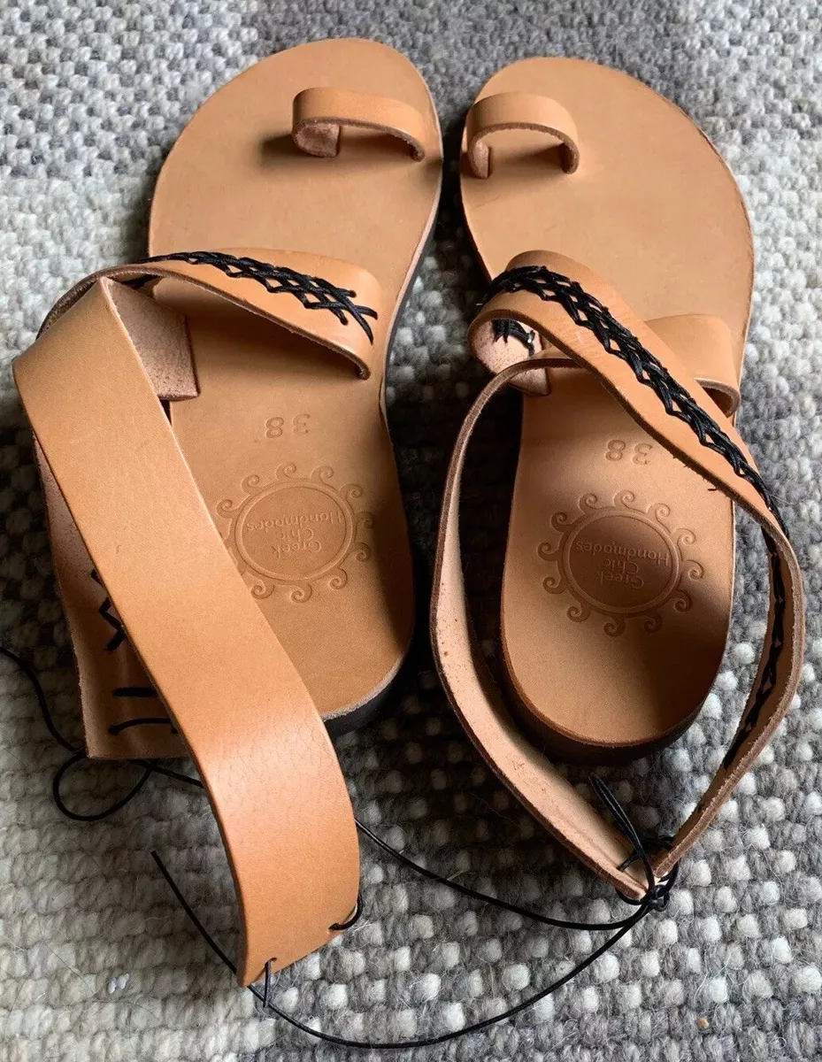 New chic leather best sale sandals
