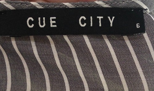 Cue In The City Grey and White Striped Blouse - Size 6 - Picture 3 of 5