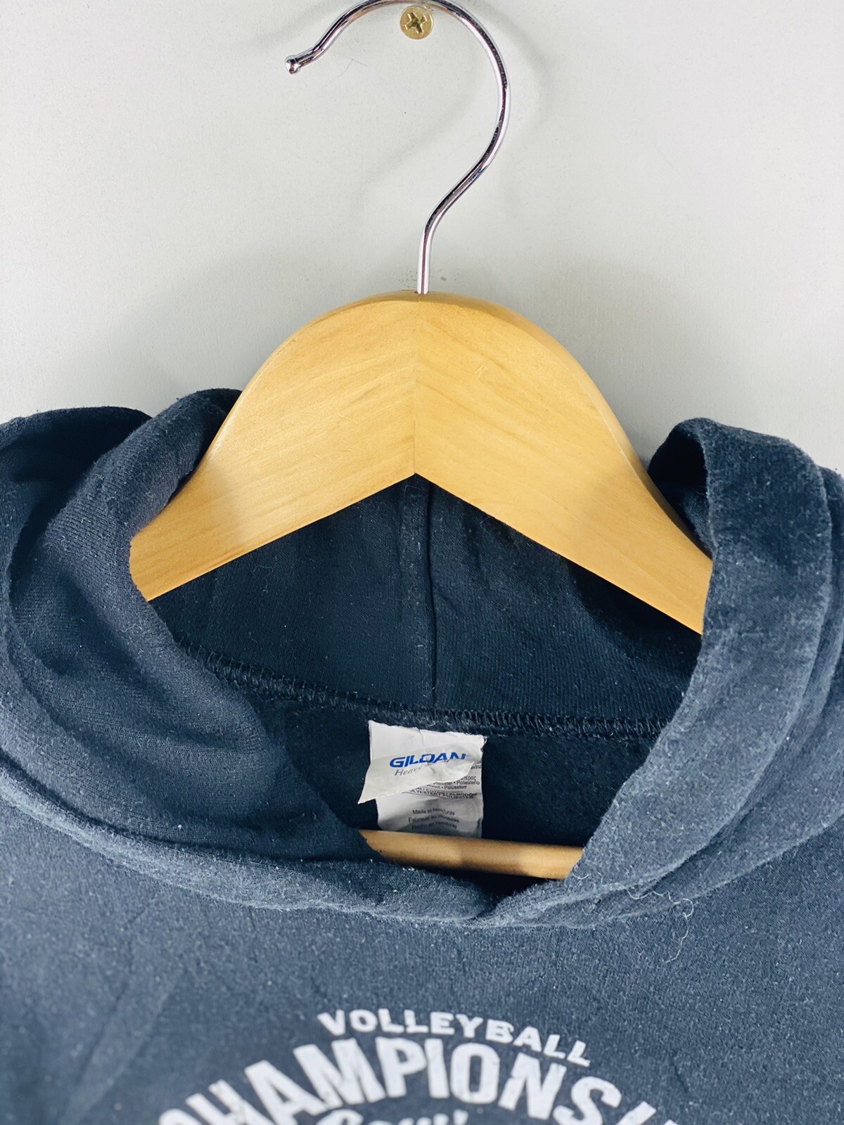 2018 USA Volleyball Men's Vintage Long Sleeve Fleece … Gem