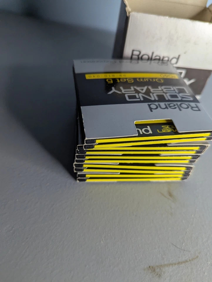 Roland Sound Library QUICK DISK (QD) L-106 DRUM SET Vol 1 #036-#040 Sets  - Image 4 of 4