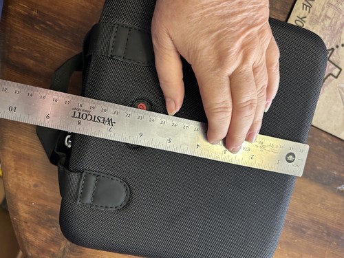 Hermitshell Hard Travel Case Zippered 7 Storage Areas 3 Changeable New - Picture 9 of 10