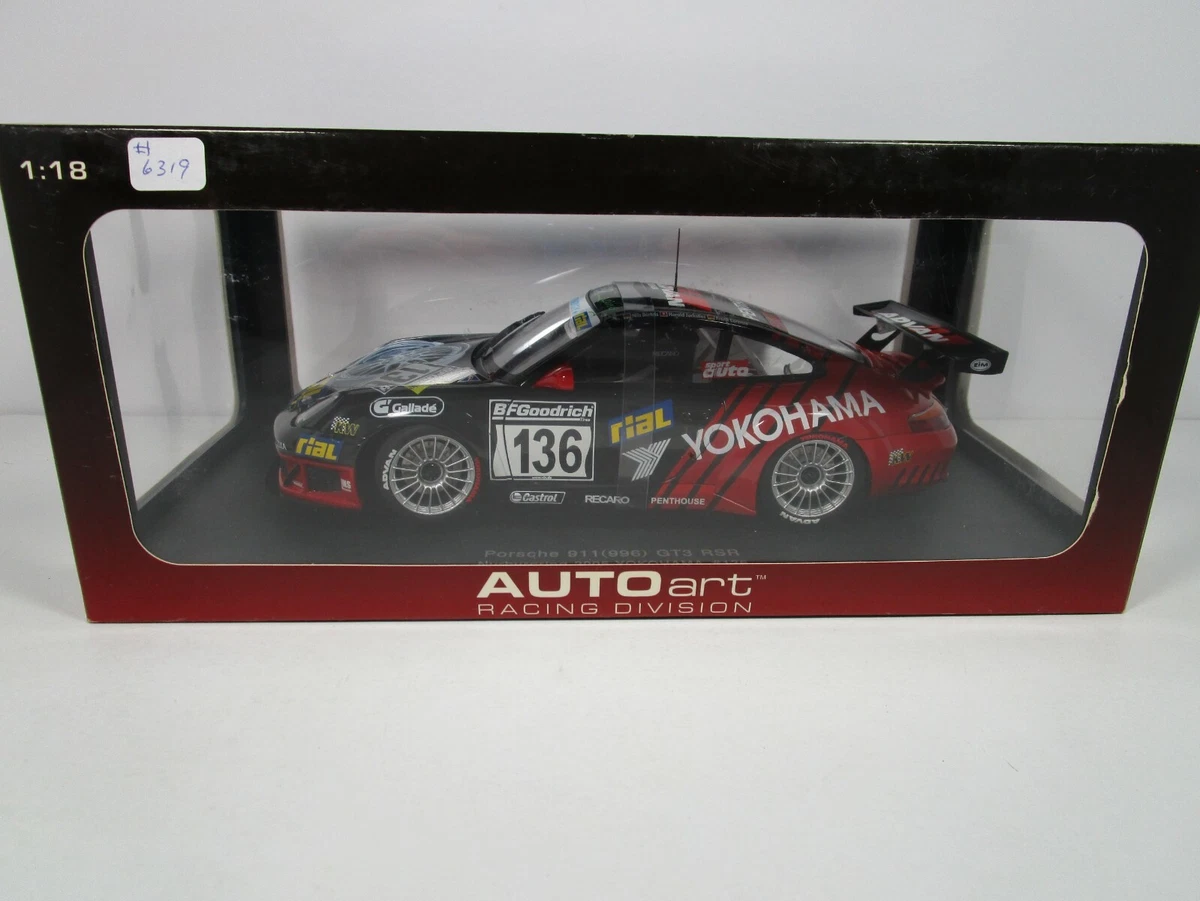 AUTOART 1/18 RACING DIVISION YOKOHAMA PORSCHE 911(996) GT3 RSR 