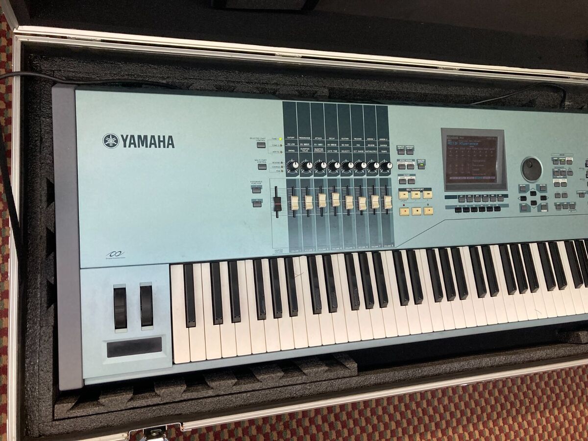 YAMAHA MOTIF XS8 SYNTHESIZER: 88 key, midi, | eBay YAMAHA MOTIF XS8 SYNTHESIZER: 88 key, midi, | eBay