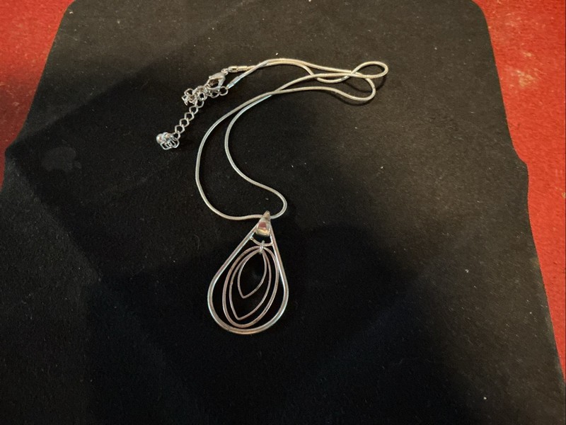 Sterling Silver Neckless Teardrop Pendant