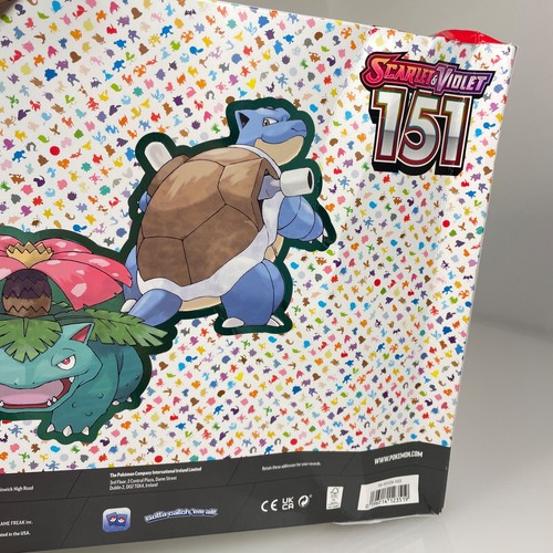 Pokemon TCG: 151 - Blooming Waters Premium Collection scatola danneggiata - Foto 9 di 10