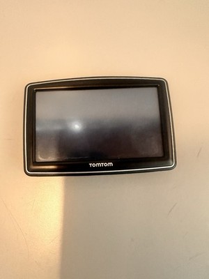 TomTom XXL 5'' Widescreen GPS N14644 US & Canada 310 Power On No Accessories