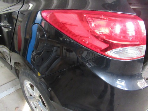 Interruptor calefacción asiento ayuda aparcamiento HYUNDAI ix35 2.0 CRDi 93310-2Y100 año 2011 (216 - Imagen 7 de 7