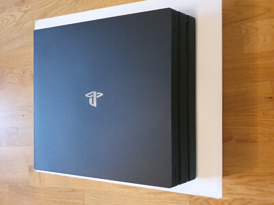 Sony PlayStation 4 Pro 1TB Spielekonsole - Jet Black - Pro Gaming Bundle XXL