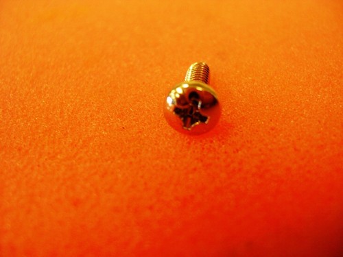 Lo of 4 - 6 # 32 12mm Screws Round Head for Computer PC Desktop Server - Picture 5 of 7