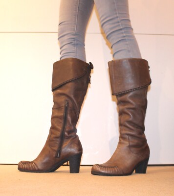 Clarks Ladies Brown Real Leather Boots UK Block Mid Heel Woman