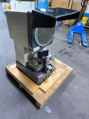 Nikon V-12 Metrology Optical Profile Projector Quadra-Chek 200 Measurement Equip