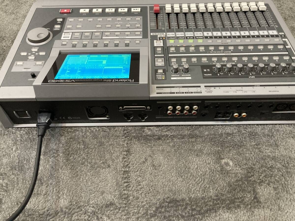 Roland VS-1680 デジタルレコーディングミキサー Roland VS-1680 Digital multitrack recorder Recording Studio