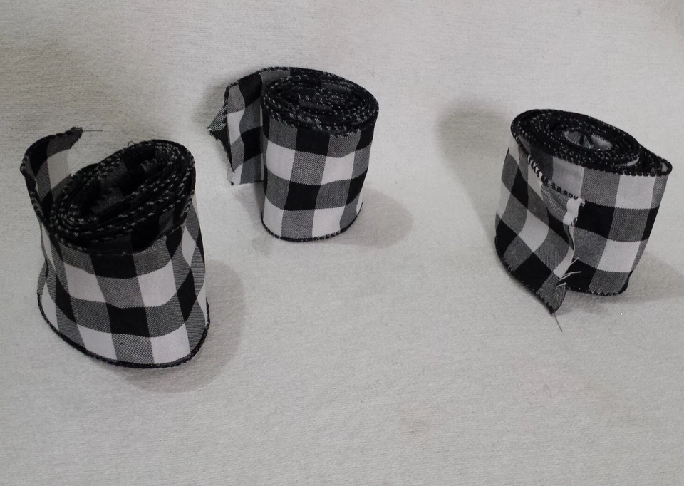 Black and White Wire Edged Ribbon 87" x 2.25" Honey Bee Tree Garland Lot of 3 - Image 2 of 4