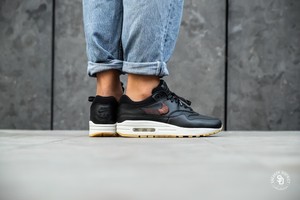air max 1 premium black gum