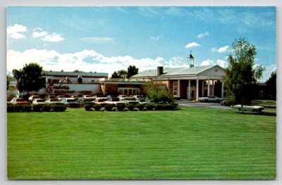 Carlisle PA Quality Inn Embers Restaurant Lounge Pennsylvania Postcard F42