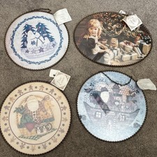 Set 4 Decorative Holiday Flue Covers