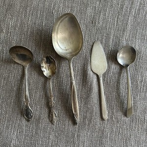 5 Pieces Antique Silverplate Serving Ware Pieces Spoons Cake Server Ladles - NR