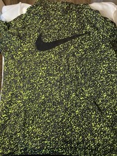 Nike Youth Dri Fit Paint Splatter Hoodie With SWOOSH On Back. Size XL Neon