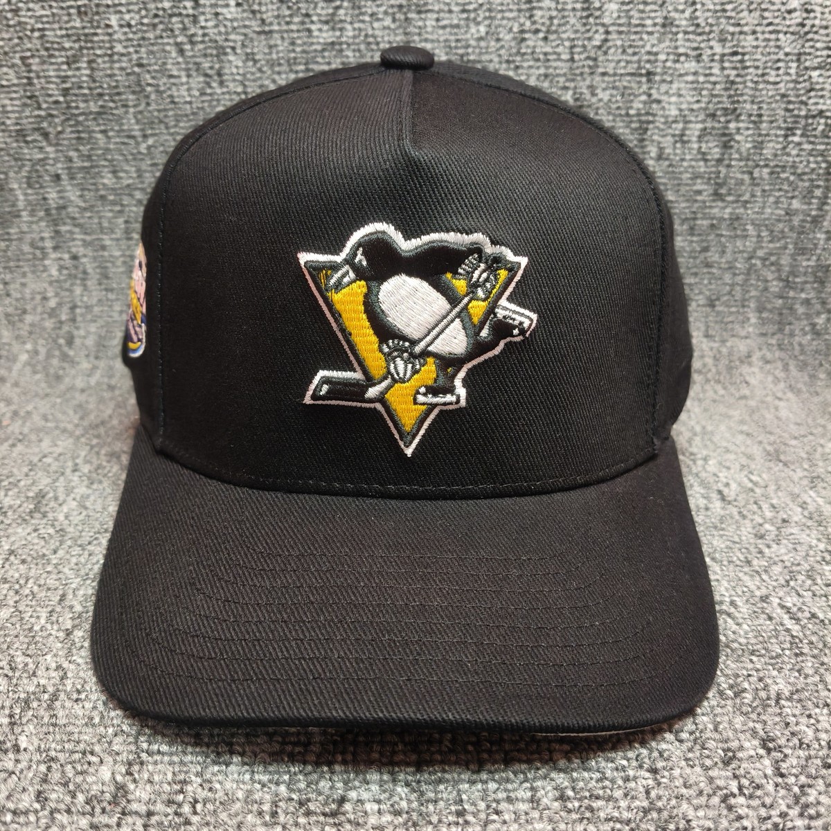 Mitchell & Ness Pittsburgh Penguins NHL Snapback Hat Global Series Sweden 2008