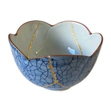 Kintsugi Japanese style repair technique Porc...