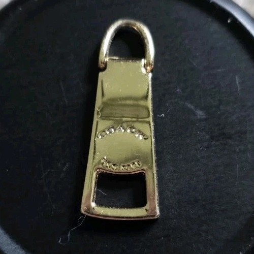 1X Coach New York Gold Tone Replacement Purse Zipper Pull Hardware 1.5"