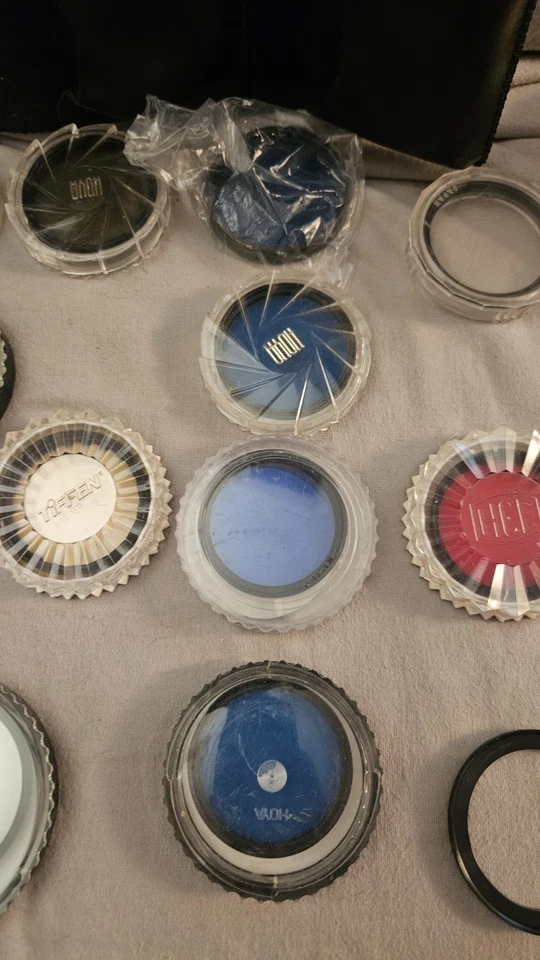 35mm Camera Lens Filters (20) -  Green, Red, Orange, Blue, UV, 49, 55, 58, 62mm - Image 4 of 4