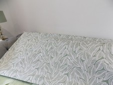 sage green leaf pattern roller blackout blind 5ft collect wv14 with fixings