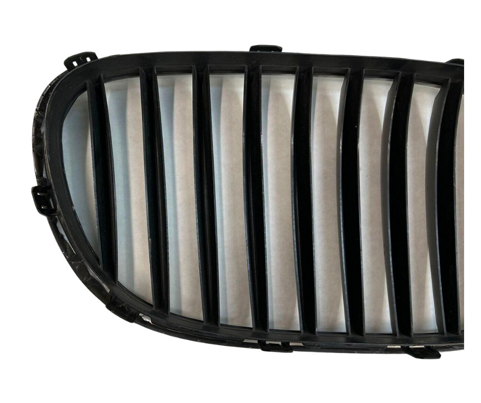 BMW 750 Series Left LH Side Upper Grille 2013 2014 2015 Black OEM  