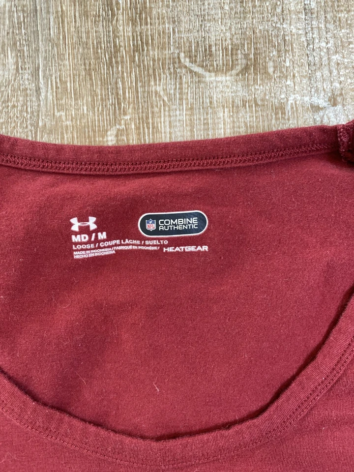 Camisa suelta de manga corta para mujer Washington Redskins Under Armour Combine M Foto 2 de 4