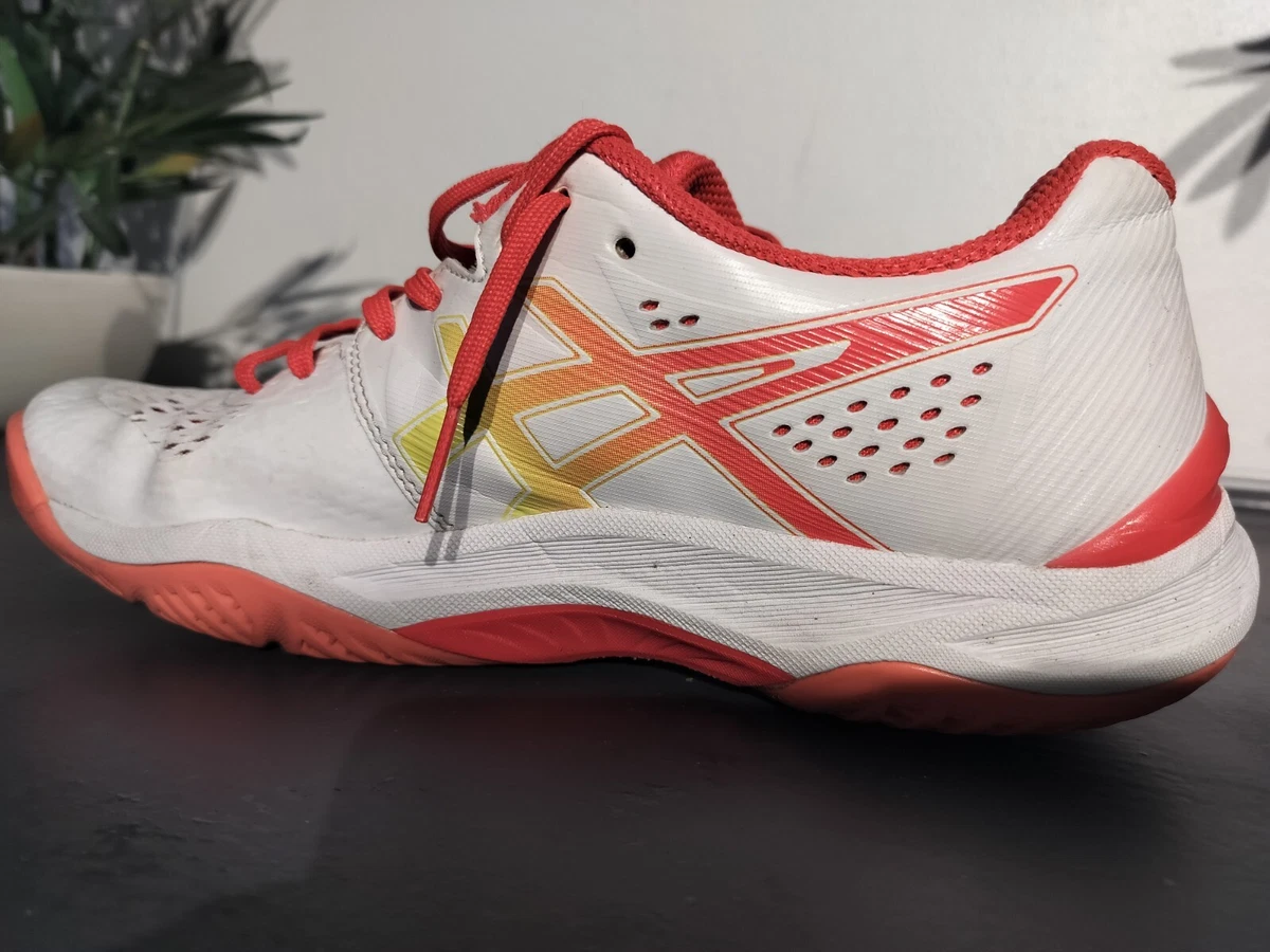 Asics ladies white hot sale trainers