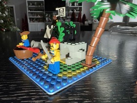 Vintage (1989) LEGO Pirates set 6260 Shipwreck Island Complete With Manual