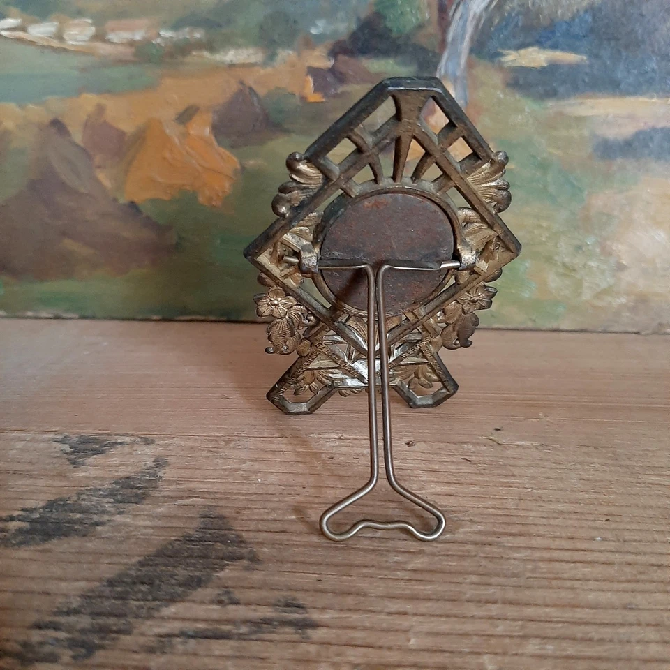 Petit cadre ancien Photo bronze ou laiton décor floral - Photo 2/2