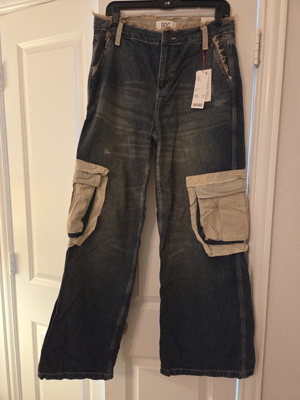 Women's BDG New W Tags Cargo Jeans Size 29