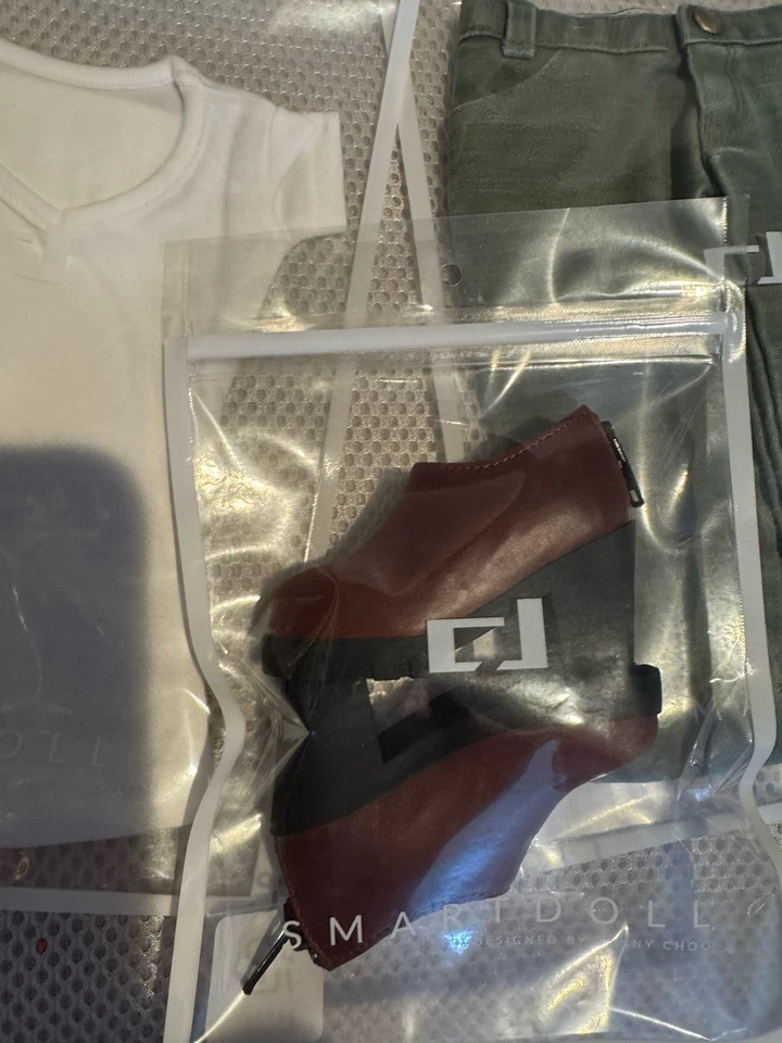 SMART DOLL, BJD 1/3, SD, 24 INCHES, ORIGINAL DOLL CLOTHES, NEW IN PACKAGES - Image 4 of 4