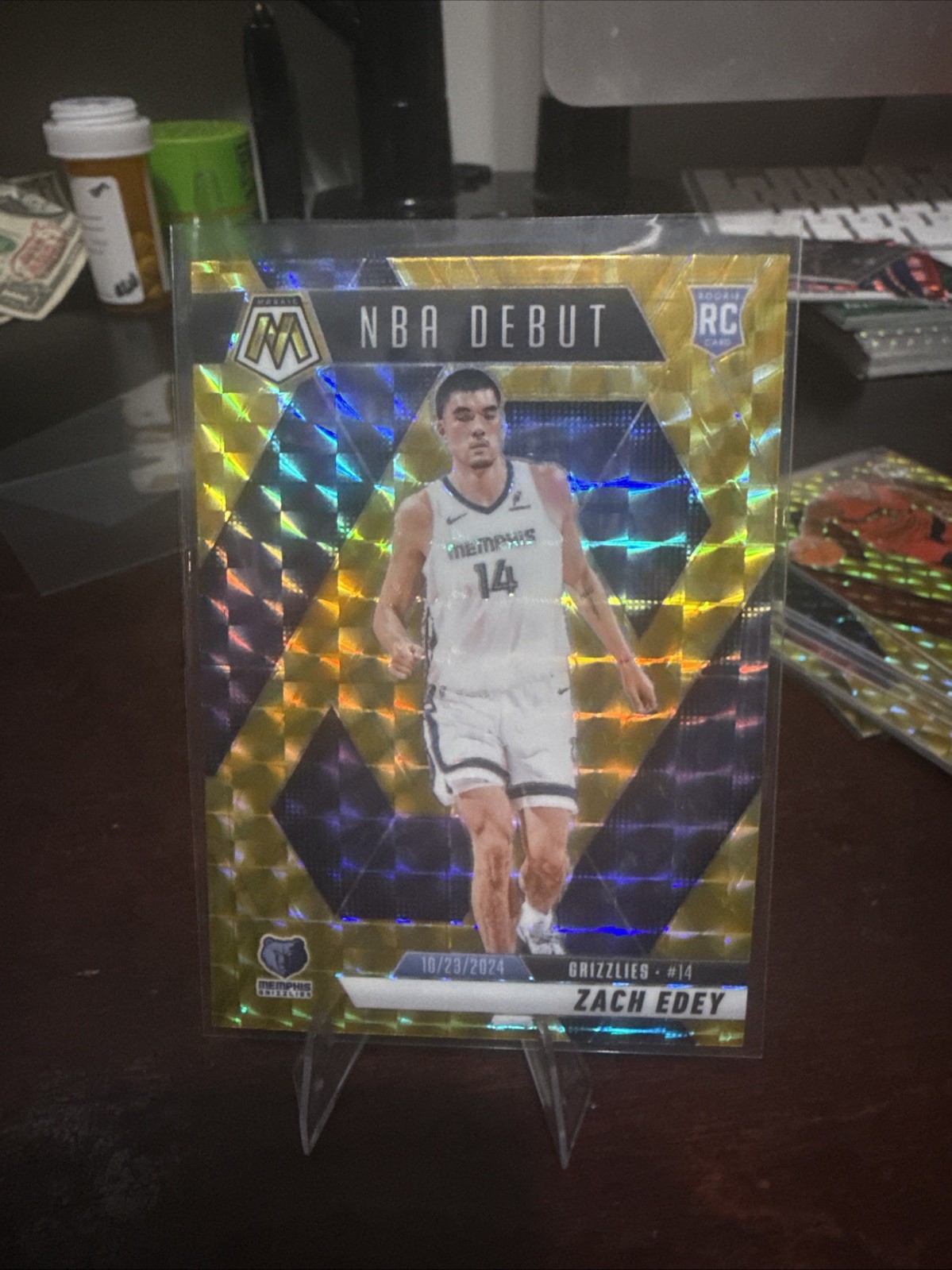 2024-25 Panini Mosaic Zach Edey Reactive Yellow NBA Debut RC Grizzlies #251