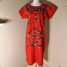Vintage 1970s Red Floral Mexican Embroidered Caftan Peasant Dress Huipil M/L