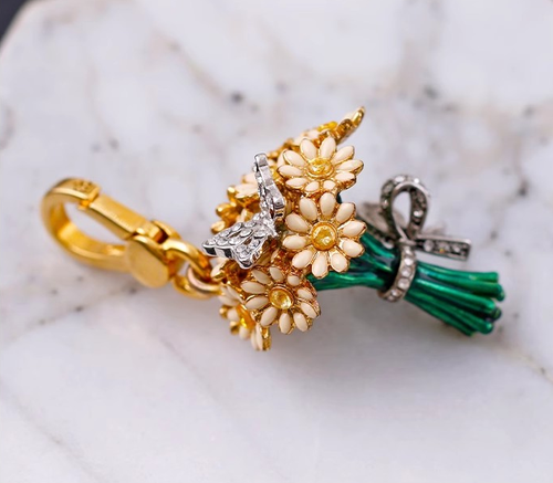 Juicy Couture Limited Edition Daisy Bouquet & Butterfly Bracelet Necklace Charm - Picture 3 of 7