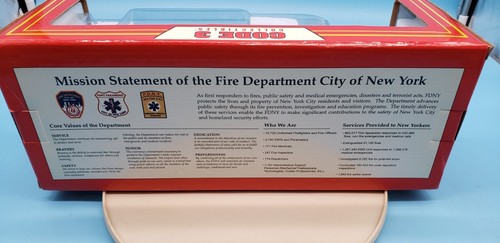 CODE 3 COLLECTIBLES MT-55 FREIGHTLINER FDNY SPECIAL OPS COMMAND 1/32 SCALE 14005 - Picture 5 of 7