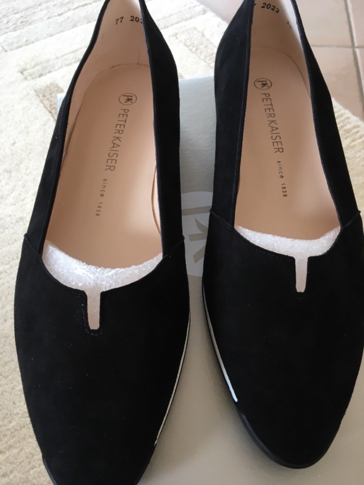 Peter Kaiser Valera Damen Ballerinas Slipper Wildleder Schwarz 39,5 oder 6 NEU Peter Kaiser Valera Damen Ballerinas Slipper Wildleder Schwarz 39,5 oder 6 NEU