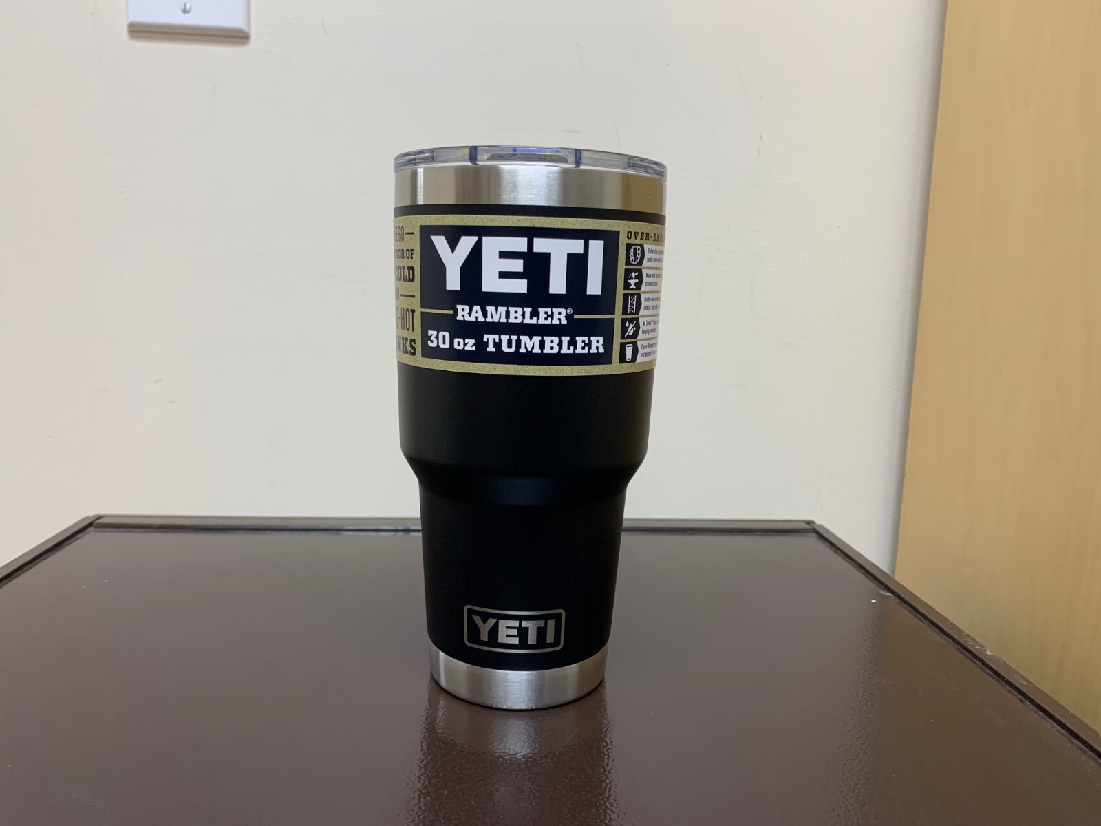 Yeti Rambler 30oz Tumbler Black - New - Free Shipping