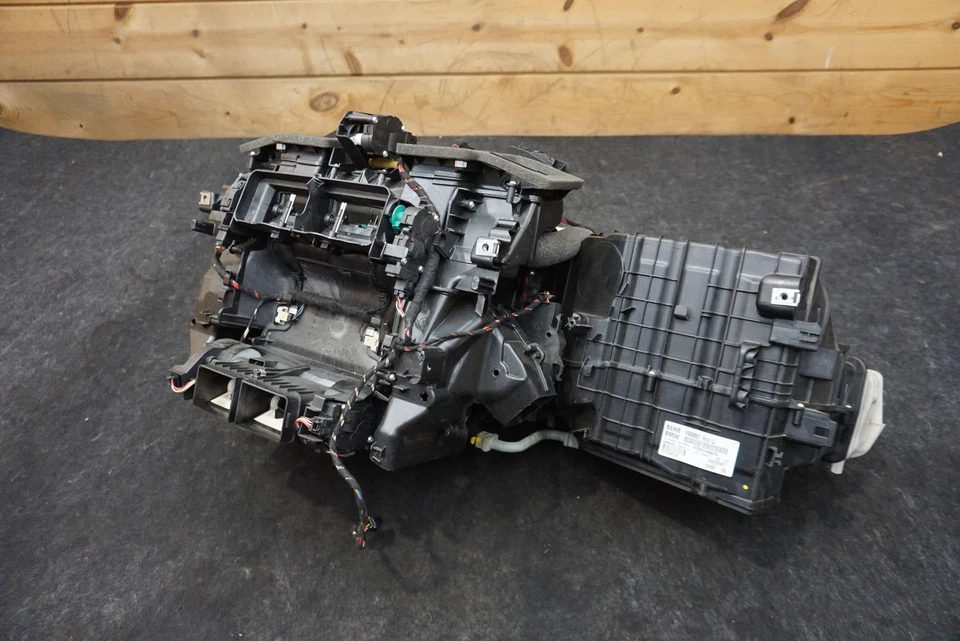 Conjunto de caixa de ventilador aquecedor climático CA HVAC 64119241196 BMW 760i 2010-14 - Imagem 2 de 4