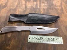 Vintage Gil Hibben UC879 Fixed Blade Hunting Knife With Let her Sheath Cool!!