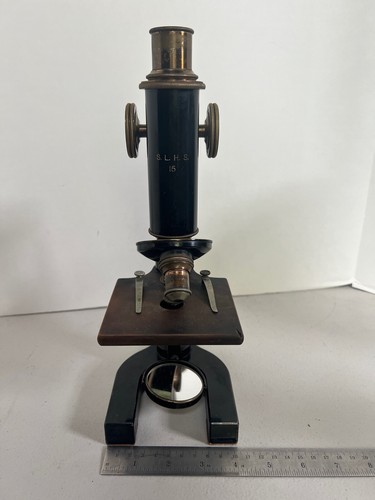 Vintage Brass Bausch and Lomb Microscope 1915 Saint Lukes Hospital System USA - 第 5/10 張圖片