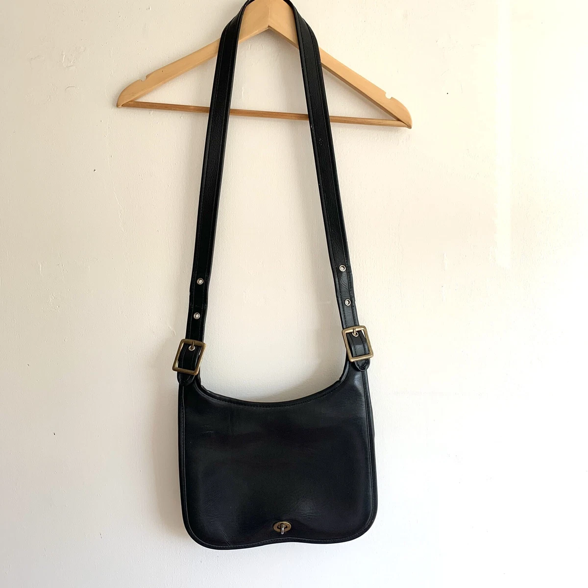 Details 121+ coach bag leather peeling super hot xkldase.edu.vn