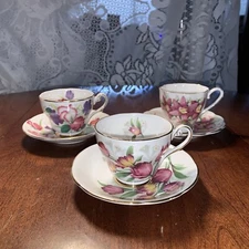 3 Mint Condition Small Demitasse Vintage ROYAL STANDARD Cups And Saucers