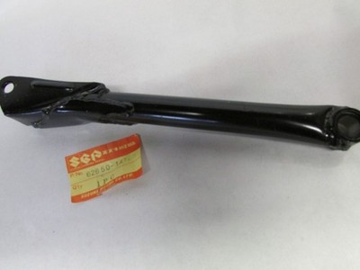 NOS  RM125 RIGHT CUSHION LEVER ROD SHOCK LINK SUZUKI RM 125 1981-82  62650-14120