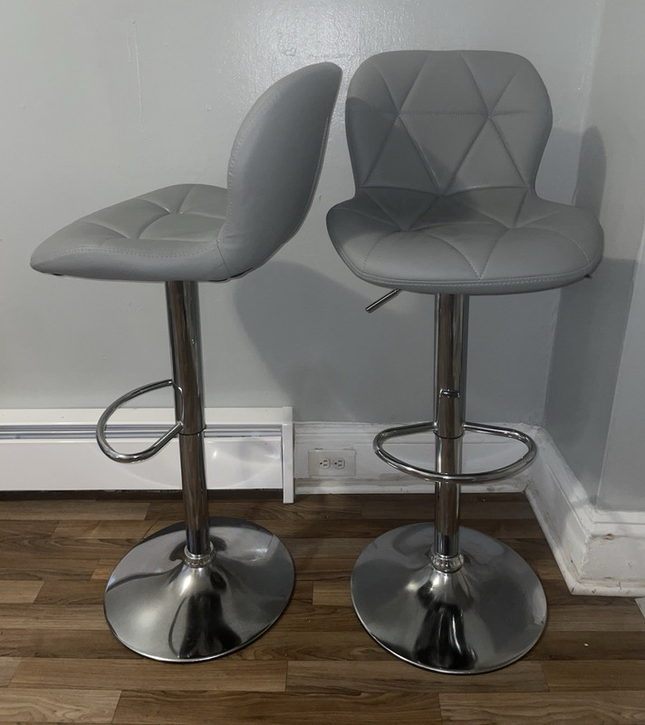 Set of 2 Gray Faux Leather Adjustable Swivel Bar Stools Backrest Chrome Base