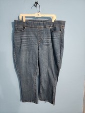 Signature Levi Strauss Womens Size 20 Pullon Elastic Waist Capri
